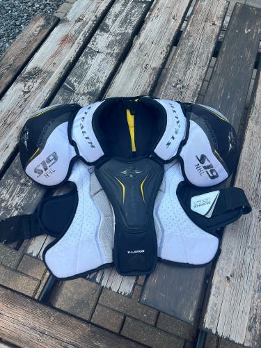 Easton S19 Shoulder Pads