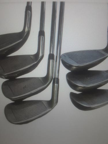 Used Men's Warrior Warrior Custom Golf Right Handed Iron Set 7 Pieces