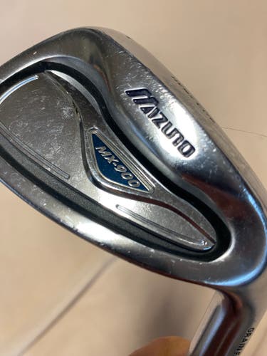 Used Men's Mizuno MX-900 Right Handed Wedge Regular Flex 46 Degree Graphite Shaft