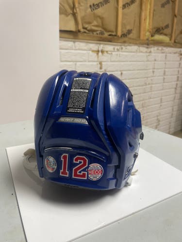 Used Medium Bauer Re-Akt 150 Helmet