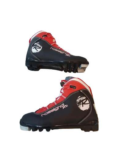 Used Rossignol W 05-05.5 Jr 03.5-04 Boys' Cross Country Ski Boots