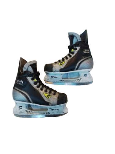 Used Graf Supra 301 Youth 13.5 Ice Hockey Skates