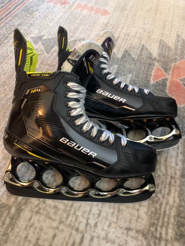 Used Bauer Supreme M4 Skates  with T Blades