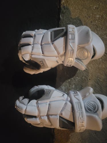 Used twice Maverik M5 Lacrosse Gloves 13"
