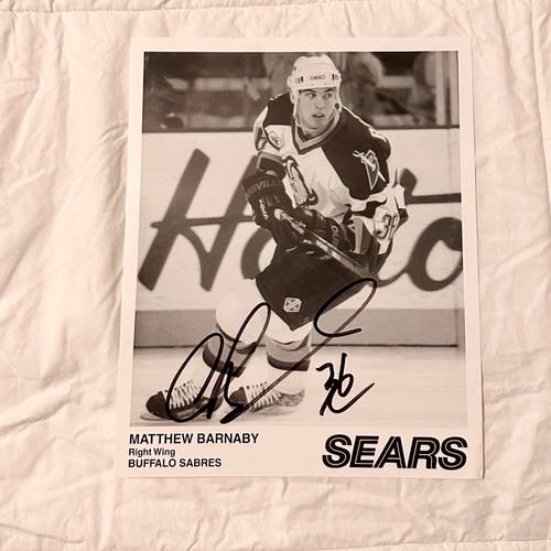 AUTOGRAPHED MATTHEW BARNABY NHL HOCKEY  BUFFALO SABRES PICTURE