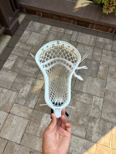 White STX Surgeon 1K - Strung W/ Stringking 5S