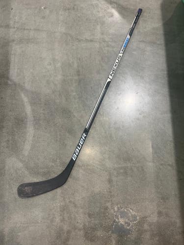 Used Junior Bauer Nexus 2900 Hockey Stick Right Handed P92 50 Flex Lie 6