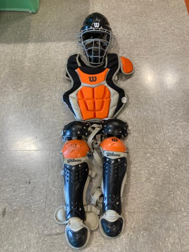 Used Youth Wilson Catcher's Set