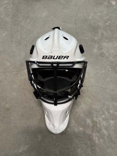Bauer 930 Med/large Goalie Mask