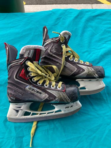 Used Youth Bauer Vapor X60 Hockey Skates Regular Width 13