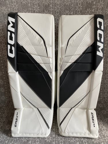 New Intermediate 32”+1” CCM EFLEX 6.9 Goalie Leg Pads Black/White