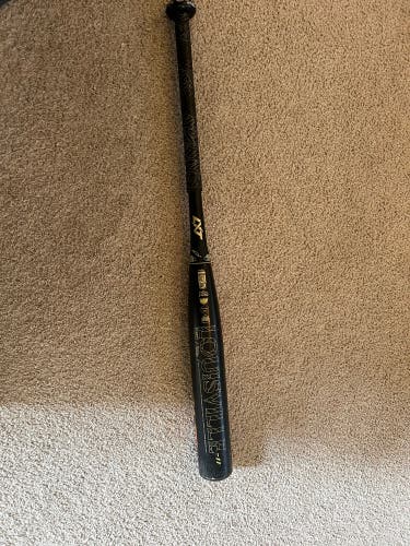 Used 2023 Louisville Slugger Composite 19 oz 30" LXT Bat