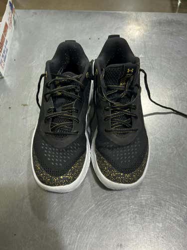 Used Under Armour Senior 8 Basketball Shoes