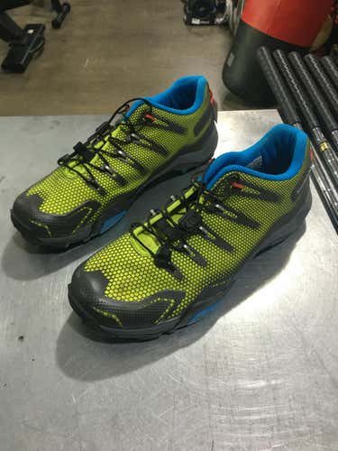 Used Shimano Senior 10.5 Bicycle Shoes