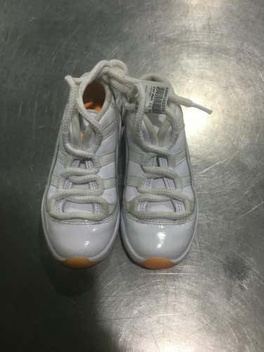 Used Jordan Youth 10.0 Basketball Shoes