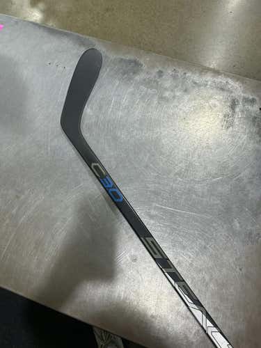 Used Easton Stealth C3.0 60 Flex Pattern E28 Intermediate One Piece Sticks