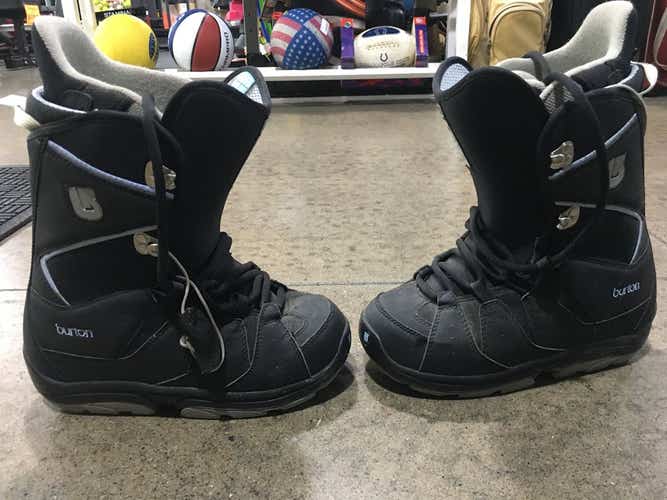 Used Burton Moto Senior 7 Women's Snowboard Boots