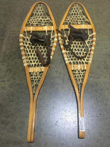 Used 25" Snowshoes