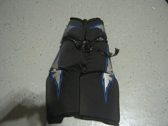 Hockey Girdle-Excellent Condition Mission D2 Inline/Roller Hockey Girdle Senior Large