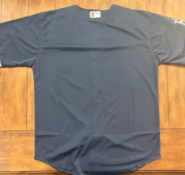 NWT MLB Kansas City Royals City Connect Jersey-Adult Medium