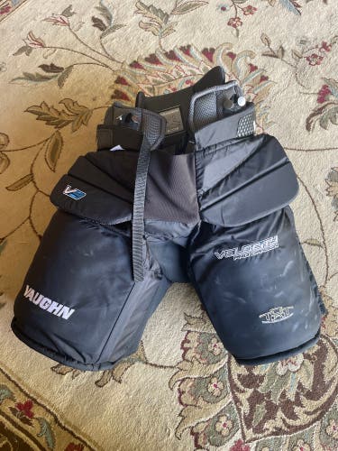 Vaughn V9 Velocity Pro Carbon Hockey Goalie Pants Small