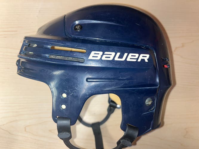 Bauer 4500 Hockey helmet navy blue medium