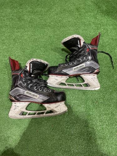 Used Intermediate Bauer Vapor X800 Hockey Skates Regular Width 6.5