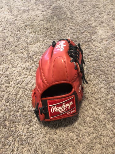 Used  Infield 11.5" Gold Glove Elite Baseball Glove