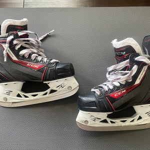 CCM Hockey Skates Jetspeed 300 Size 2 Regular Width