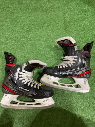 Used Senior Bauer Vapor 2X Hockey Skates Regular Width 9