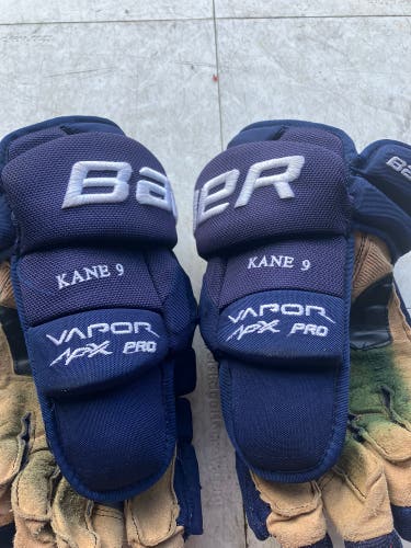 Evander Kane Jets 15” Bauer APX Pro Stock Gloves