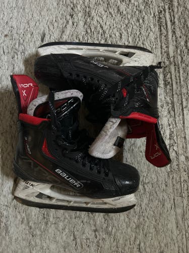 Used Intermediate Bauer Regular Width   7 Vapor 3X Pro Hockey Skates