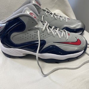 Men’s Adult Size 14 Nike Football Cleats