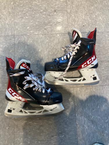 Used Senior CCM JetSpeed FT485 Hockey Skates Regular Width Size 6