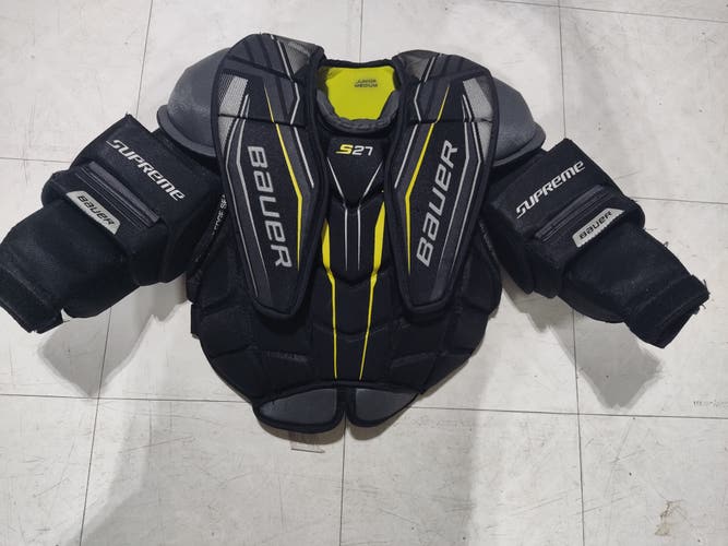 Used Junior Medium Bauer Supreme S27 Goalie Chest Protector