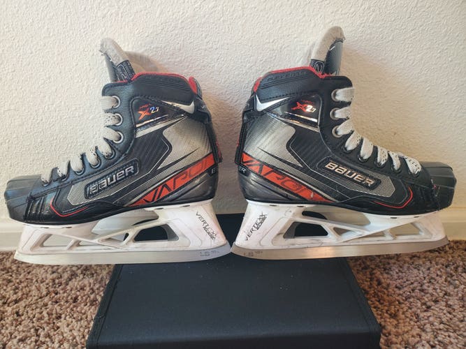 Used Junior Bauer Vapor X2.7 Hockey Goalie Skates Extra Wide Width Size 2