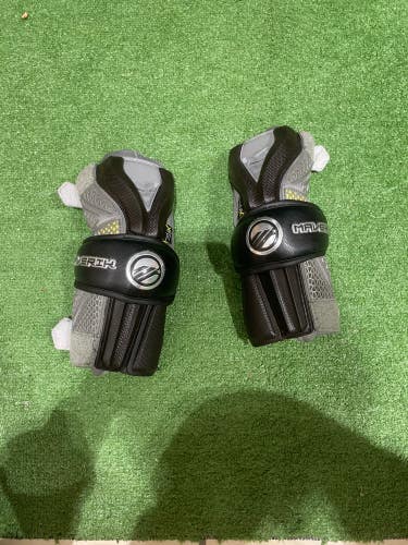 Used Large Adult Maverik Rome Arm Pads