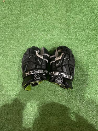 Black Used Goalie Maverik M5 Lacrosse Gloves 10"