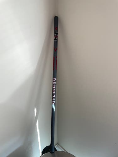 Pre-Owned INDIANAPOLIS GREYHOUNDS Team Issued STX Crux 600 Womens Lacrosse Shaft