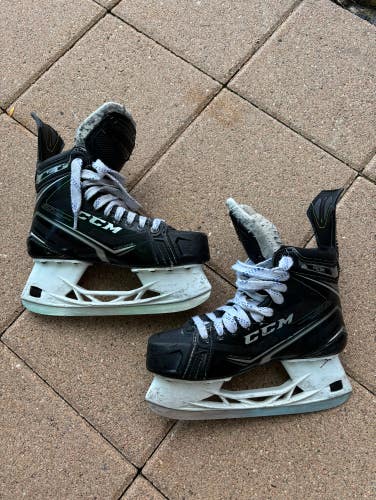 Used Senior CCM RibCor 90K Hockey Skates Regular Width 8