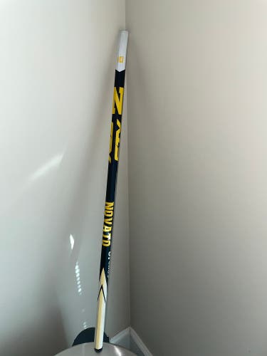 Pre-Owned NOVATO Team Issued STX COMP 10 Womens Lacrosse Shaft