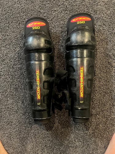 **Rare Used Intermediate Vic 12" Shin Pads