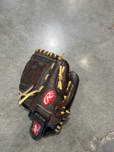 Brown Used Rawlings Highlight Series Right Hand Throw Baseball Glove 11"