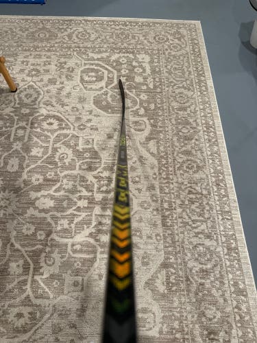 Senior Right Handed P88 Pro Stock Tacks AS-V PRO Hockey Stick - A and B Bundle