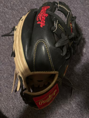 Used Right Hand Throw 11.5" Baseball Glove