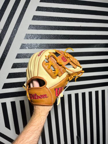 Wilson a2000 1786 11.5 baseball glove