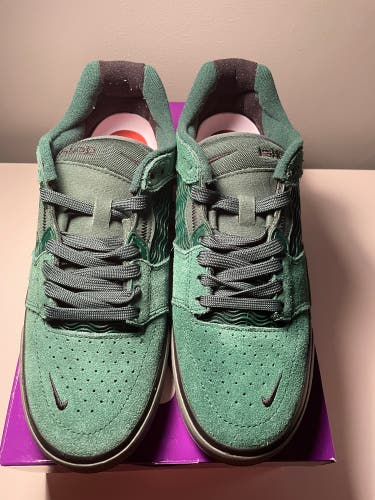 Nike SB ISHOD Gorge Green Basketball Shoes