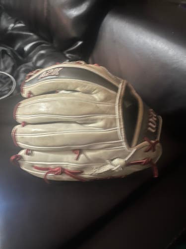 Used 2019 Infield 11.75" A2K Baseball Glove