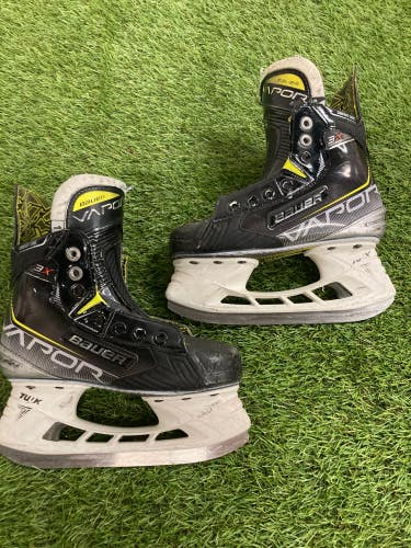 Used Junior Bauer Vapor 3X Hockey Skates Regular Width Size 1