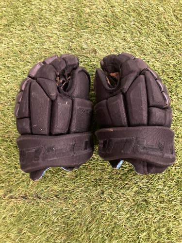 Black Used Junior True Gloves 11"